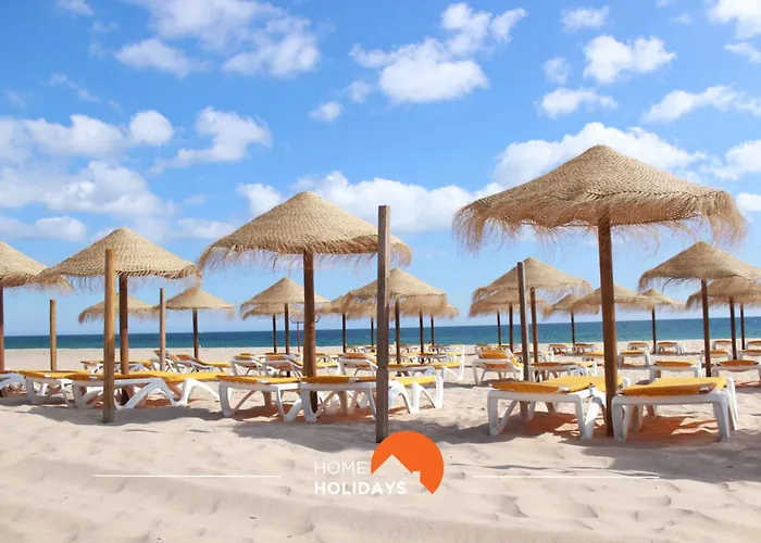 #305 Sea House By Holidays *