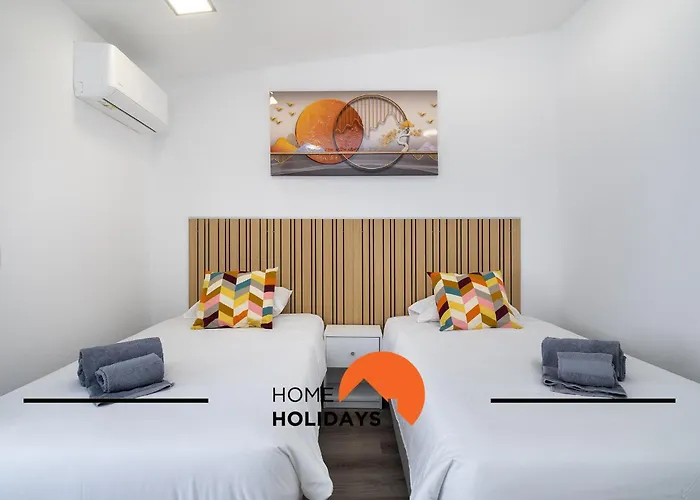 #305 Sea House By Holidays