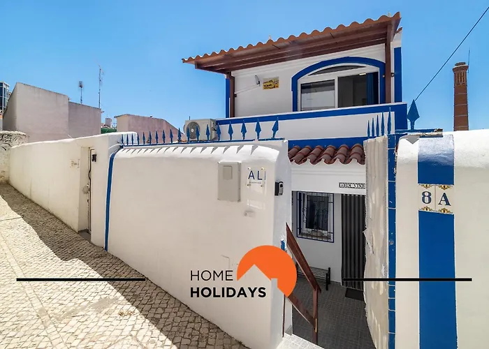 #305 Sea House By Holidays